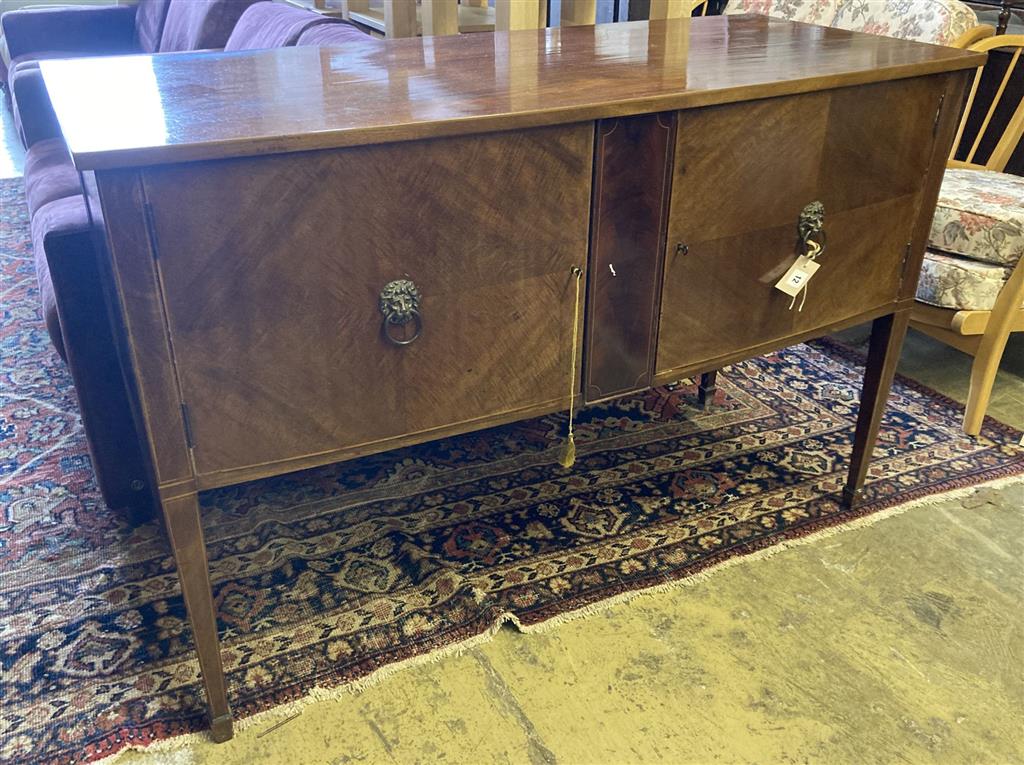 An Edwardian mahogany bow fronted sideboard, length 137cm, depth 60cm, height 91cm